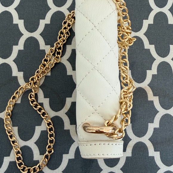 Quilted Crossbody Bag White with Gold Chain Strap - Picture 7 of 16